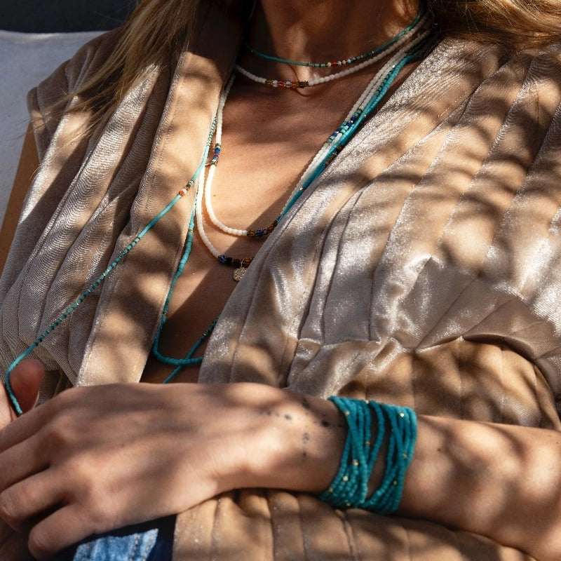 Bracelet et sautoir vanille et turquoise Têtes Blondes Belgique