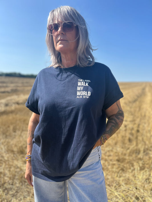 T-shirt Walk My World