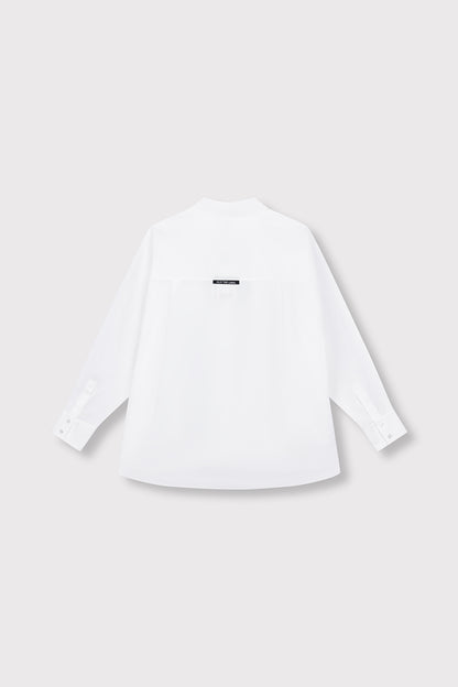 Blouse blanche oversized Alix The Label avec artwork brodé au dos et manches longues