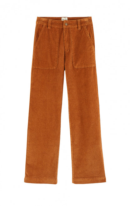 Pantalon William Caramel en velours côtelé, coupe droite évasée avec poches plaquées