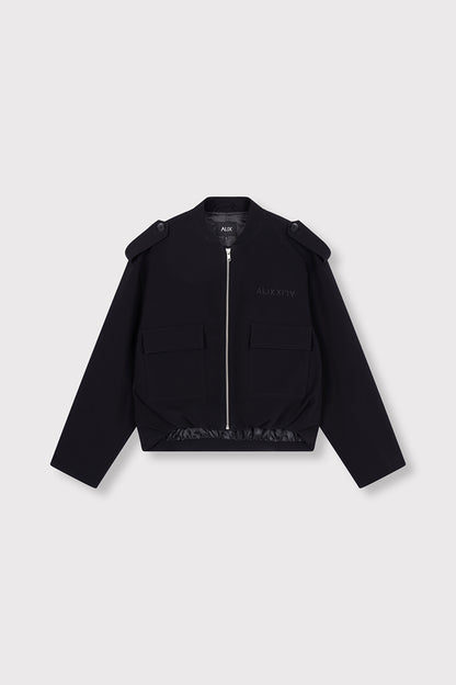 Veste Balloon noire Alix The Label, vue de facefermeture zippée et broderie ALIX sur la poitrine